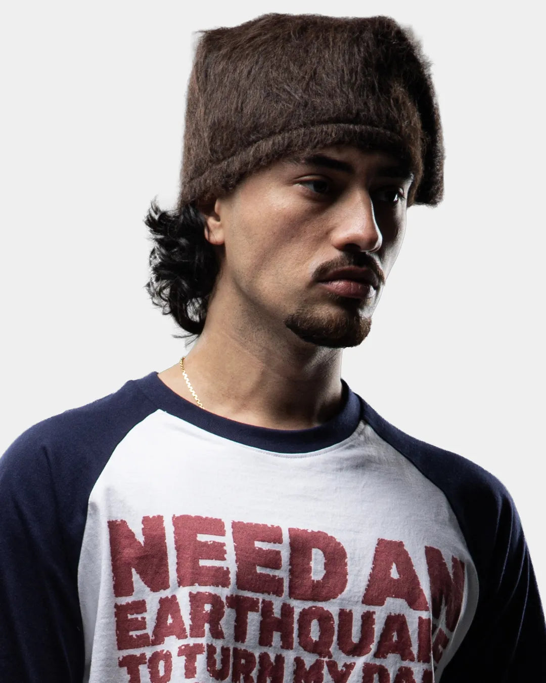 FALLING BEANIES BROWN